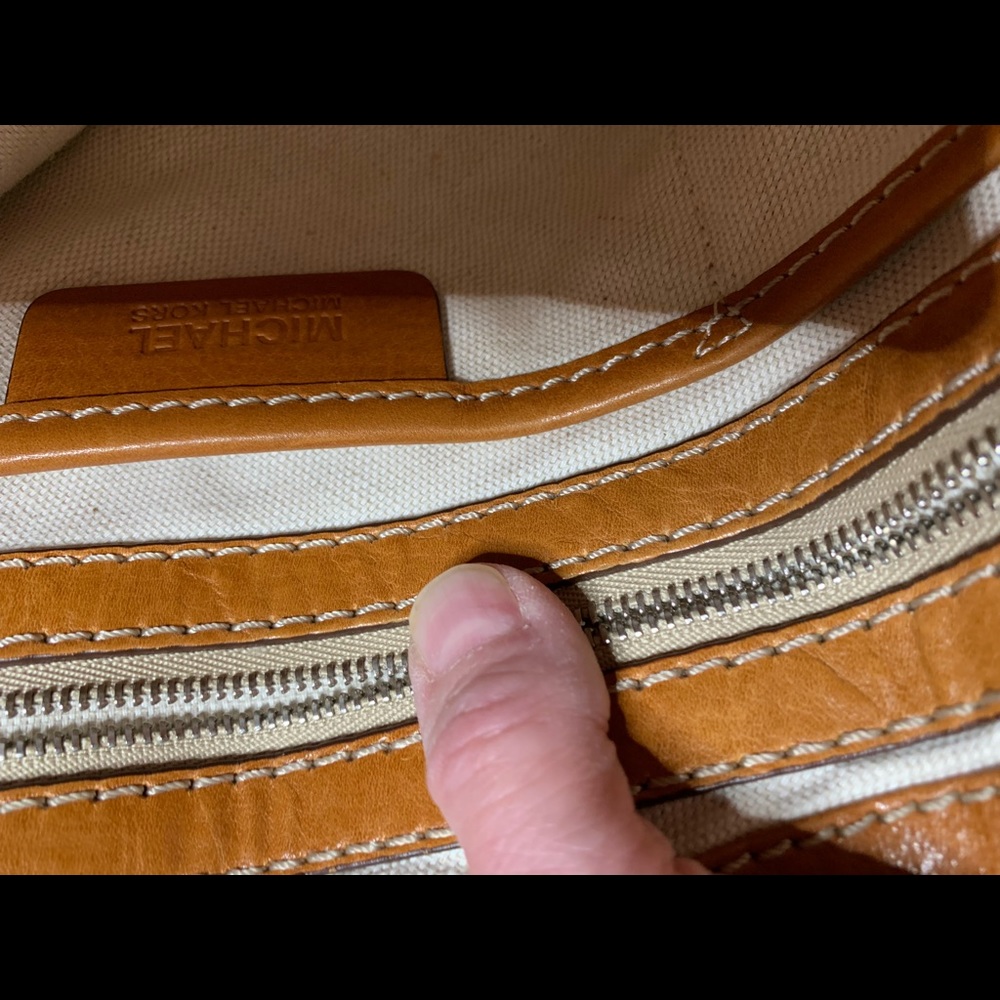Handbag - Picture 4 of 4